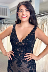 Black Tulle Appliques V Neck Trumpet Long Wedding Dress