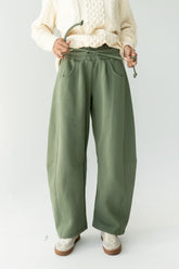 Maribel Barrel Sweatpants in Green