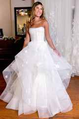 Simple White Corset A Line Wedding Dress with Appliques