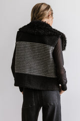 Liv Sherpa Vest in Black FINAL SALE