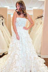 A Line Strapless Floral Lace Wedding Dresses