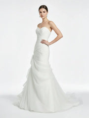 Sweetheart Mermaid Organza Wedding Dress With Ruching and Ruffles