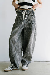 Kamryn Tapered Baggy Jeans in Grey