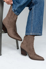 Venice Boots in Taupe
