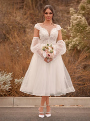 A Line Sweetheart Long Sleeves Elegant Tulle Wedding Dresses With Appliques Lace