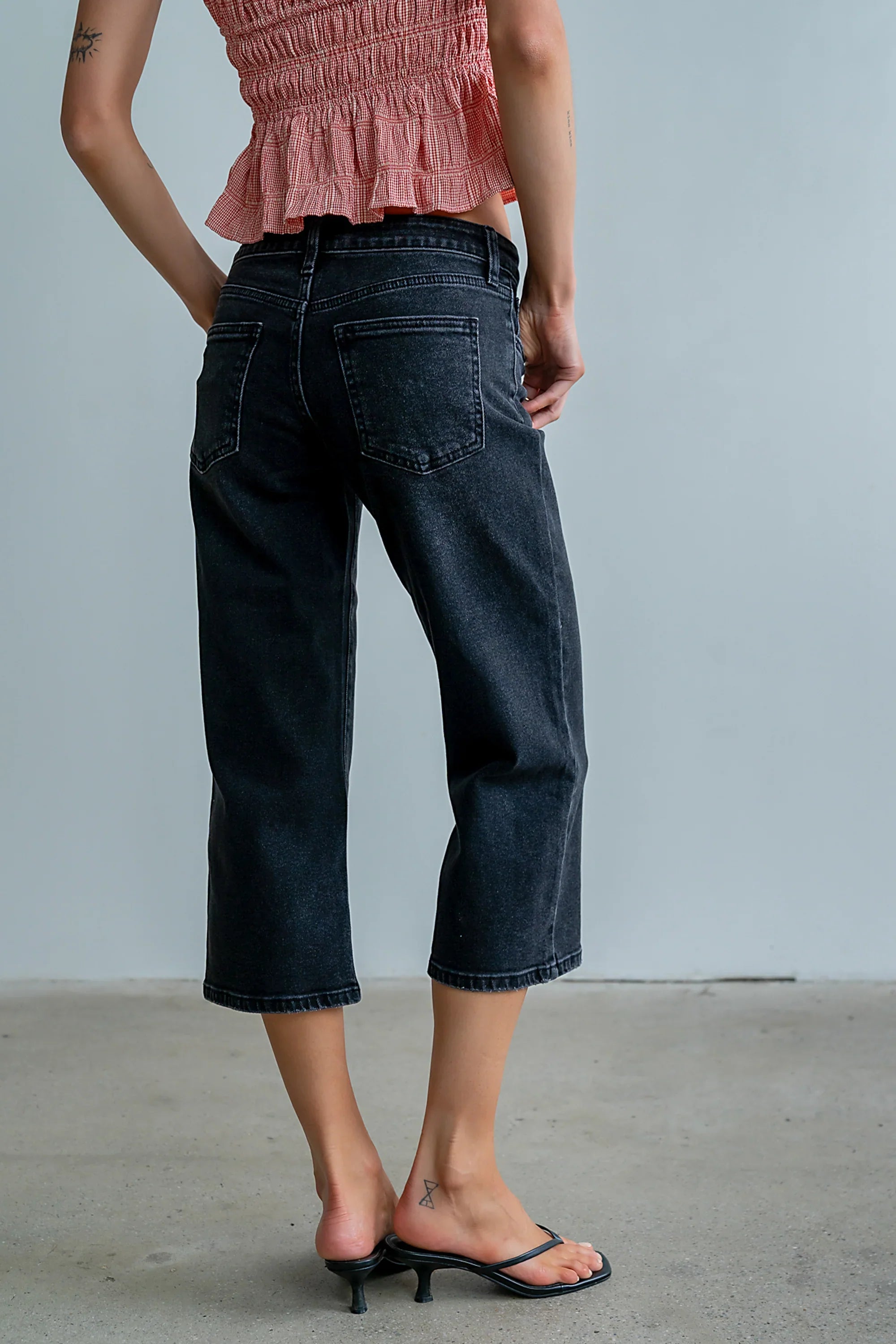 Katie Straight Leg Capris
