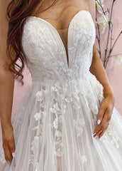 Classic Sweetheart A line Sleeveless Appliqued Tulle Wedding Dress