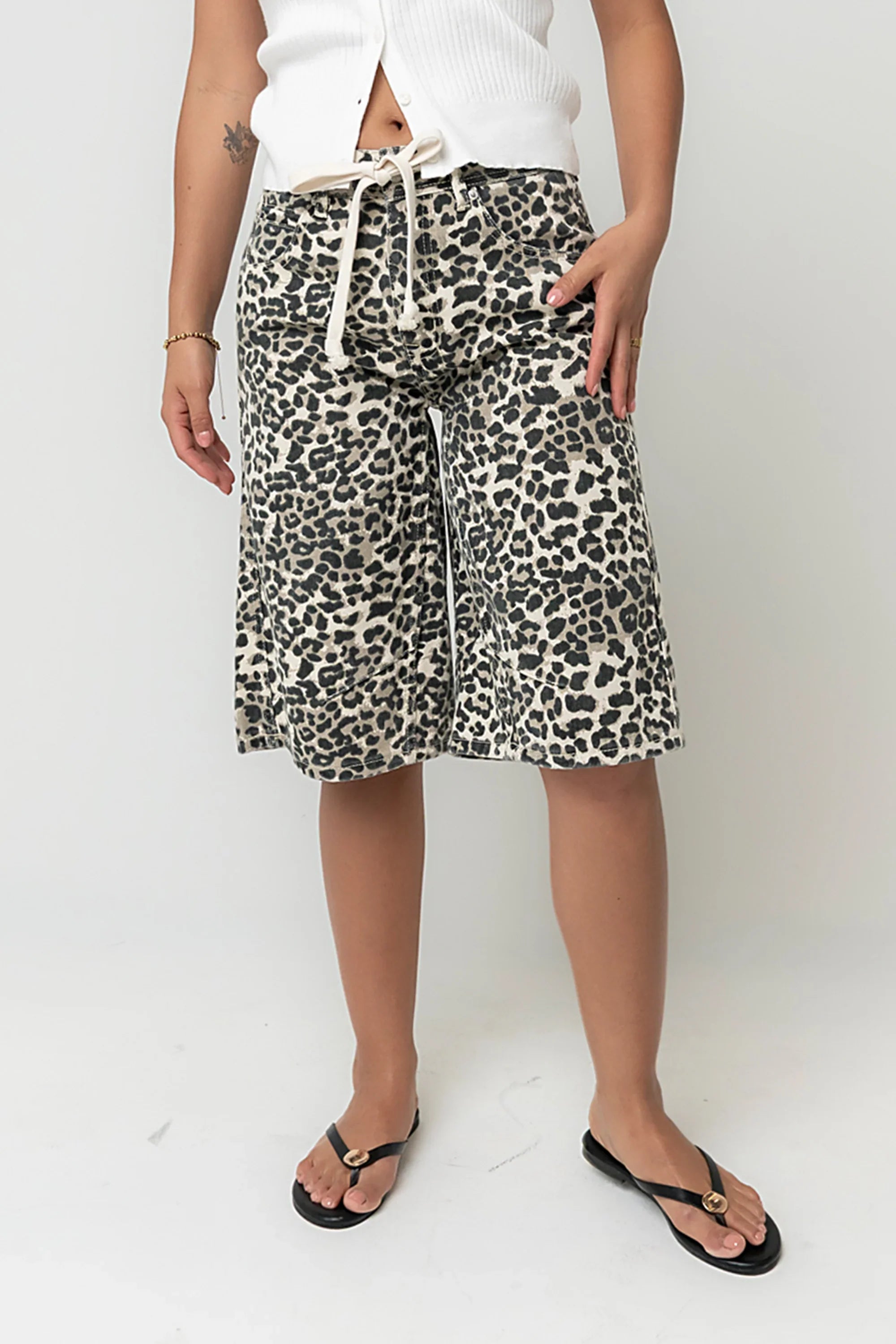 Briggs Leopard Barrel Jorts
