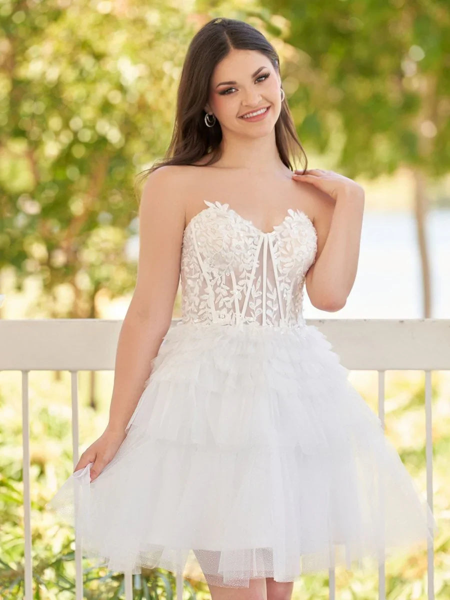 Ivy A Line Sweetheart White Lace Short Homecoming Dress