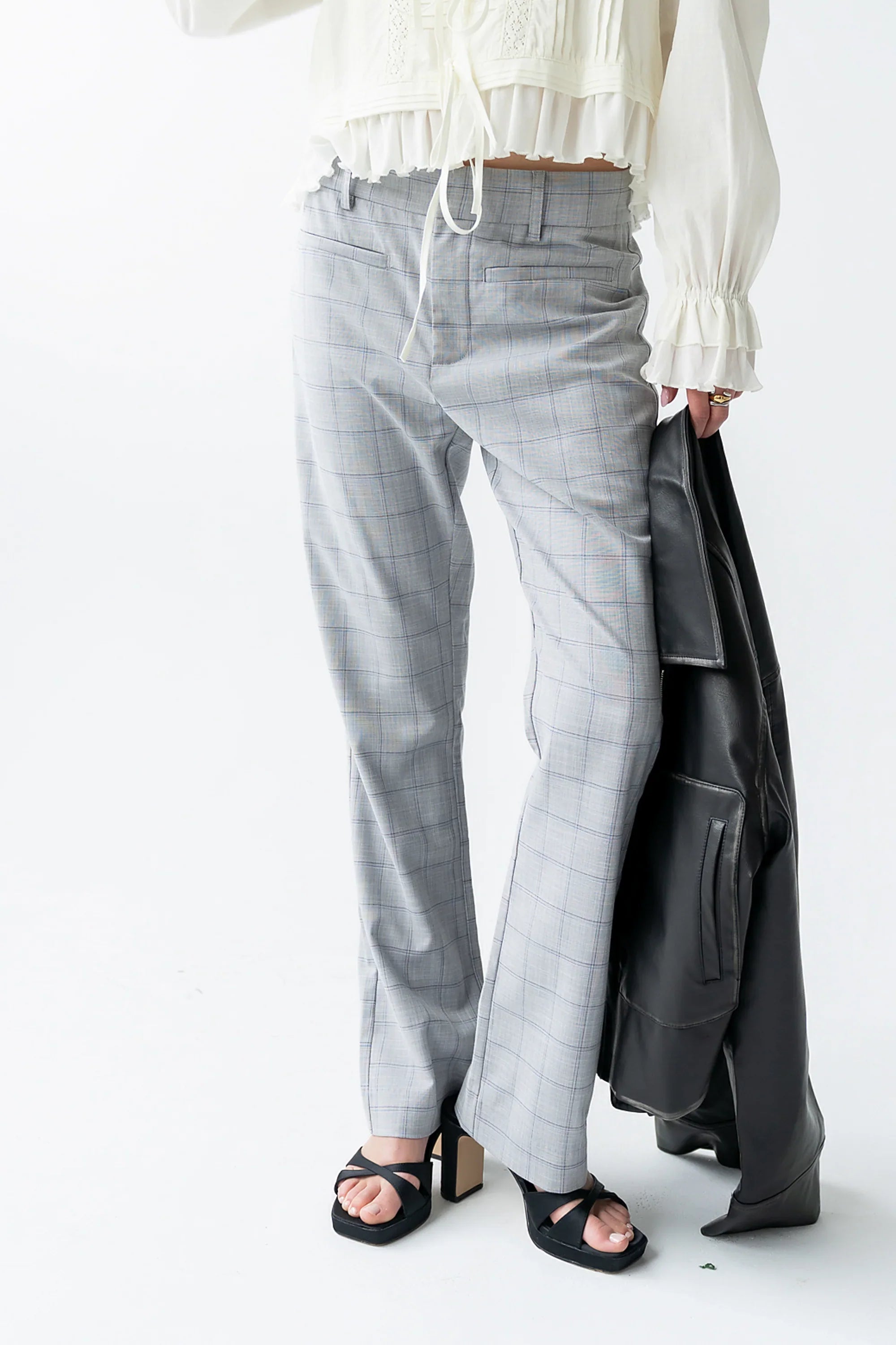 Willow Slim Straight Trouser in Grey