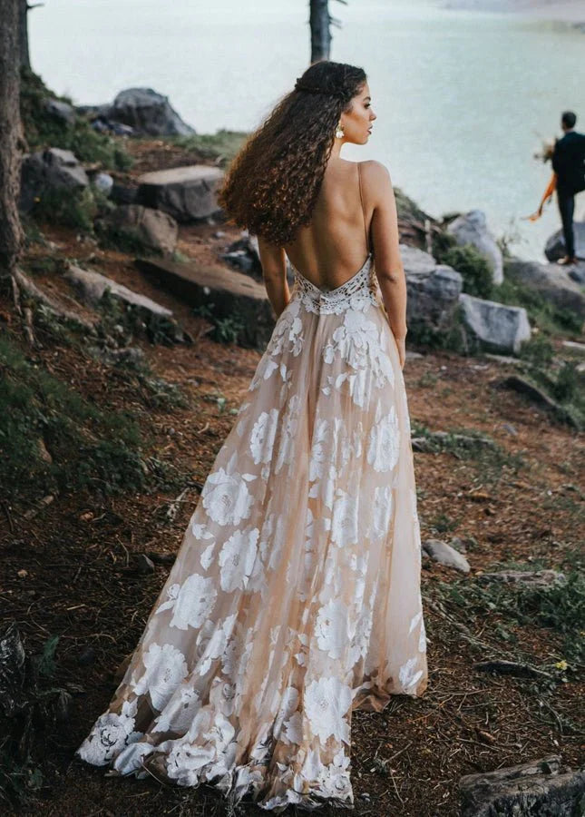 Bohemian A Line Backless Spaghetti Straps Sleeveless Lace Emboridery Wedding Dresses