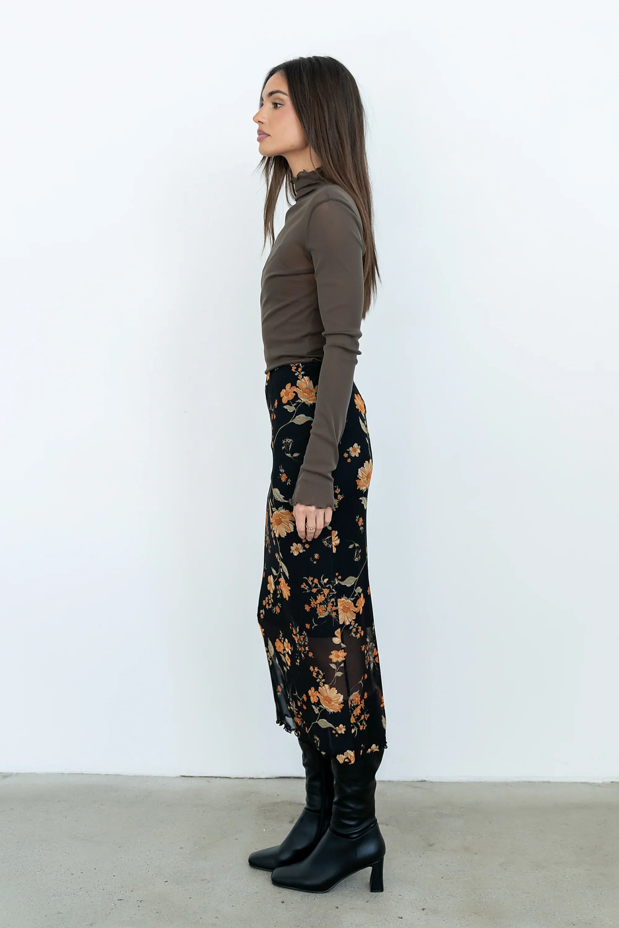 Carly Mesh Midi Skirt in Black