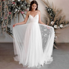 A Line Tulle Spaghetti Straps Wedding Dresses With Lace Appliques