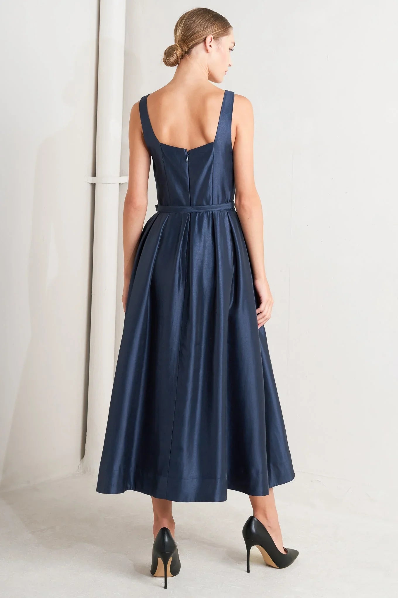 FEMME SILHOUETTE NAVY MIDI DRESS FINAL SALE
