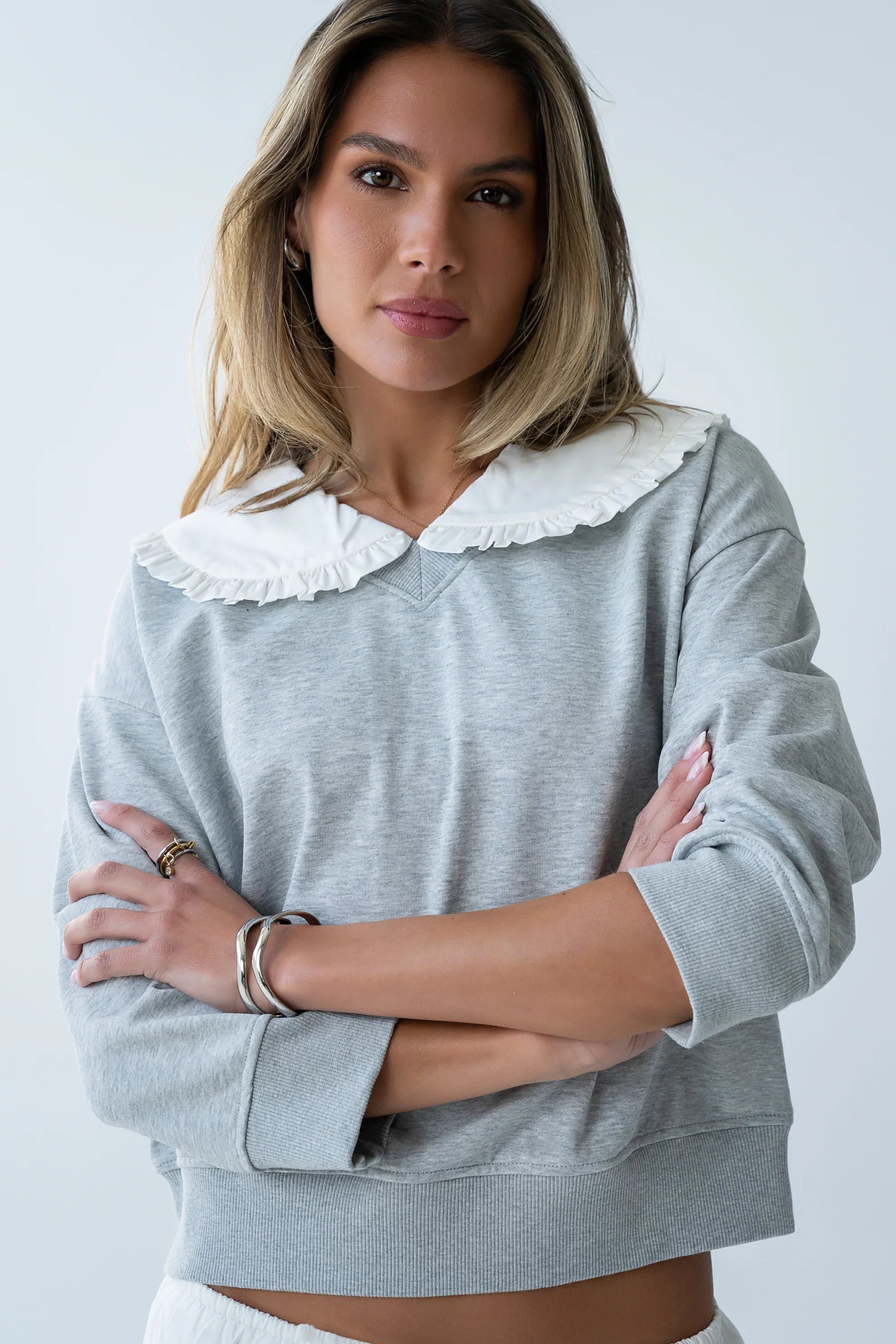 Eddie Collared Sweatshirt in Heather Grey