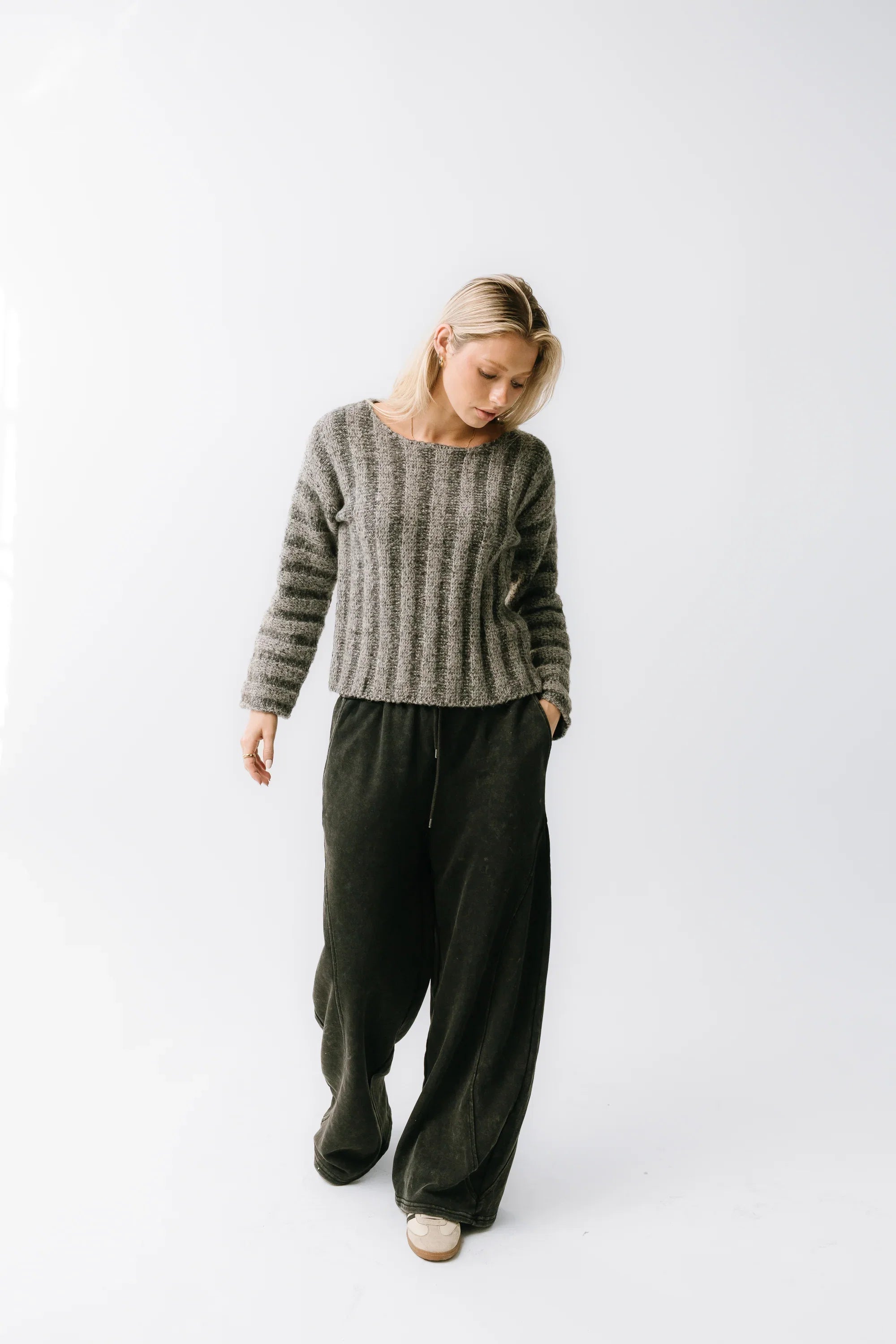 Zamara Ribbed Sweater in Charcoal