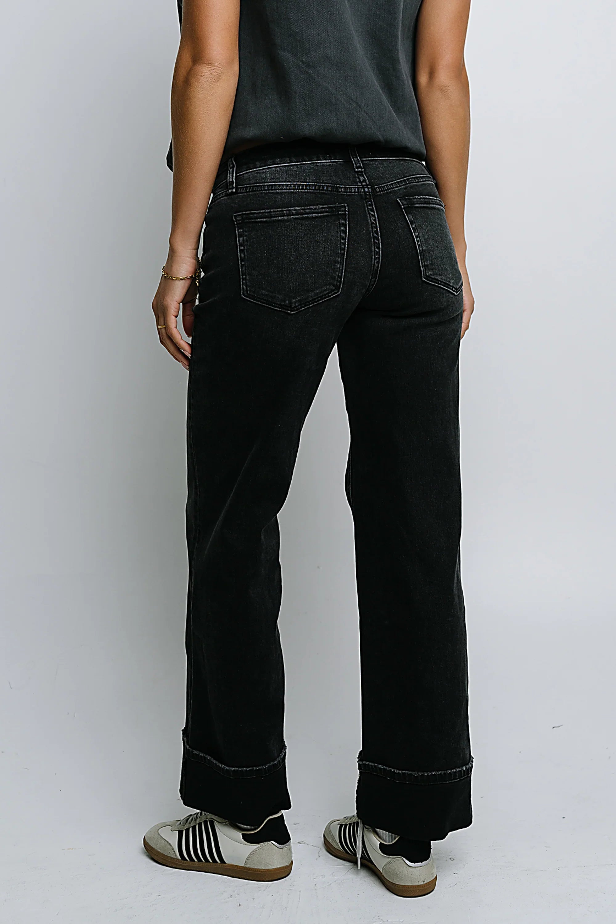 Marcia Cuffed Baggy Jeans in Faded Black