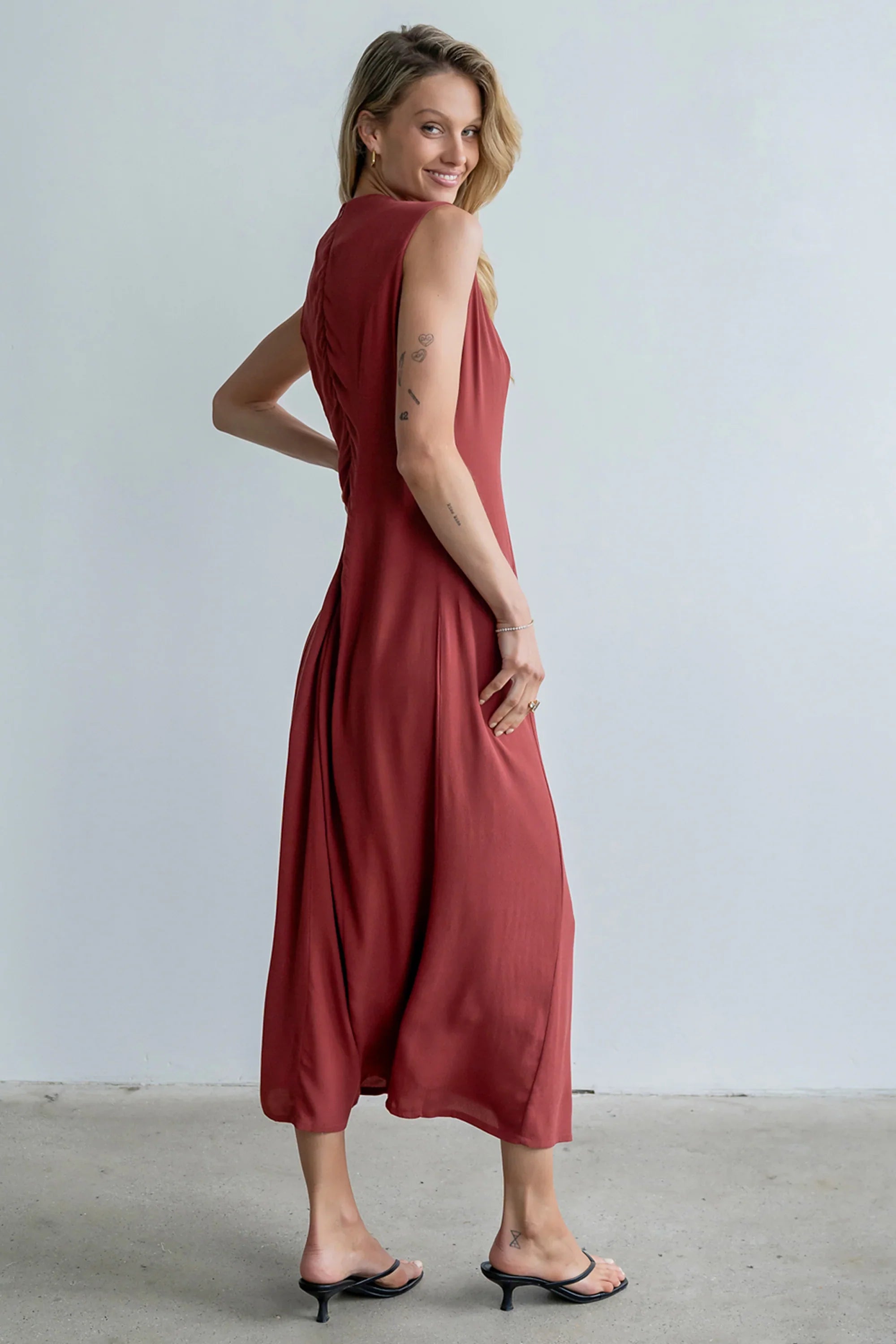 Noah Midi Dress in Berry