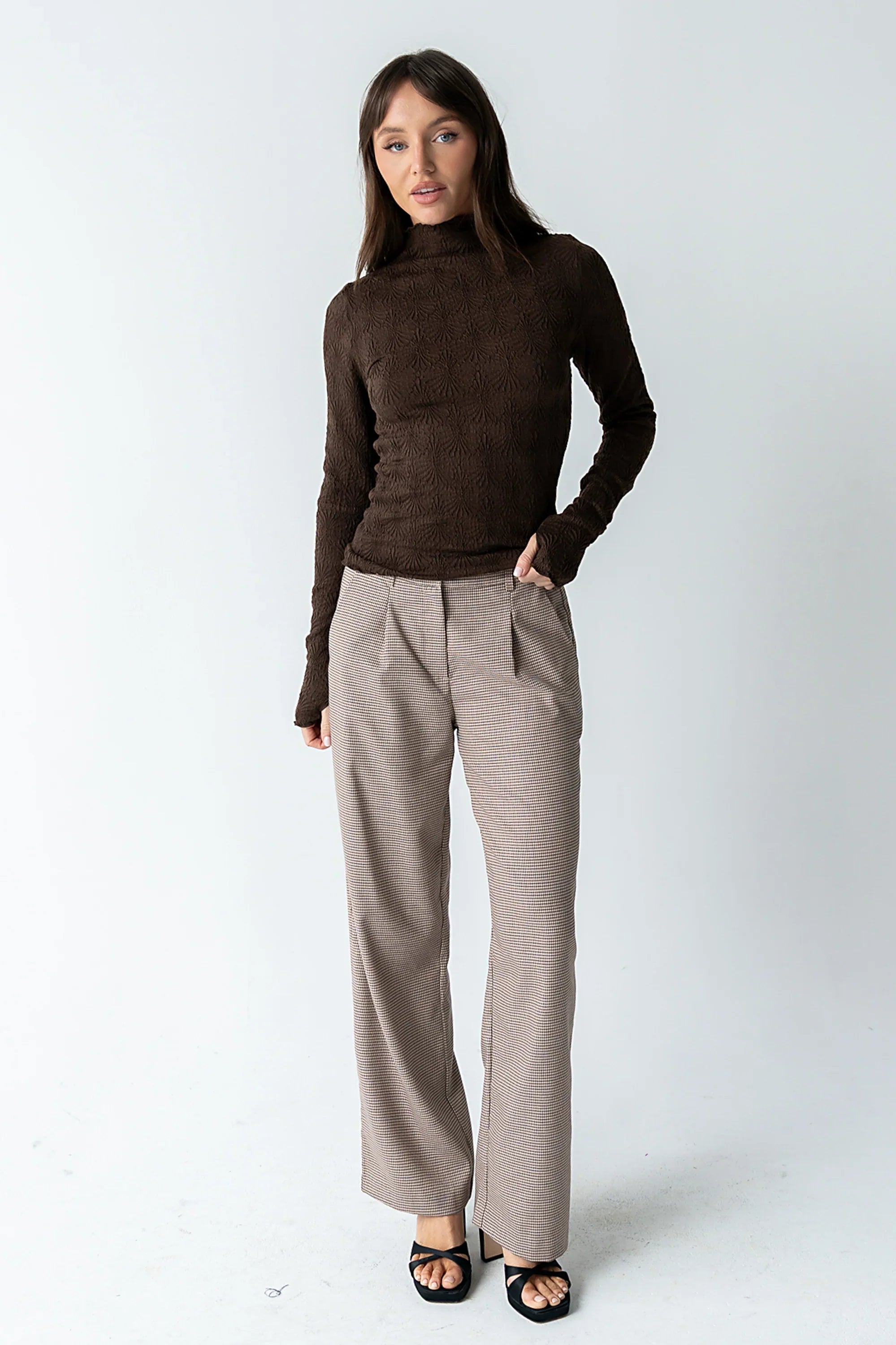 Benny Textured Top in Brown