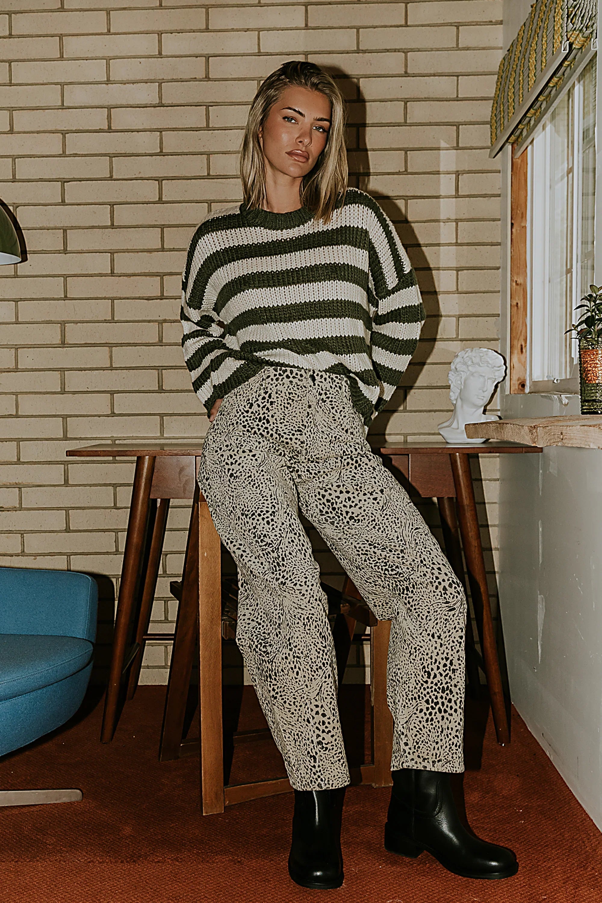 Charlie Corduroy Barrel Jeans
