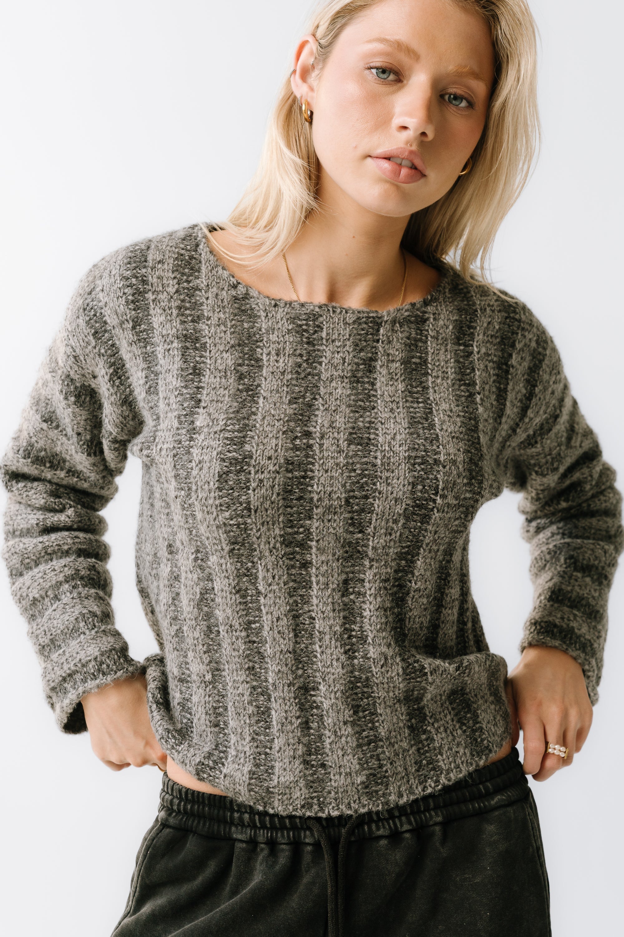 Zamara Ribbed Sweater in Charcoal