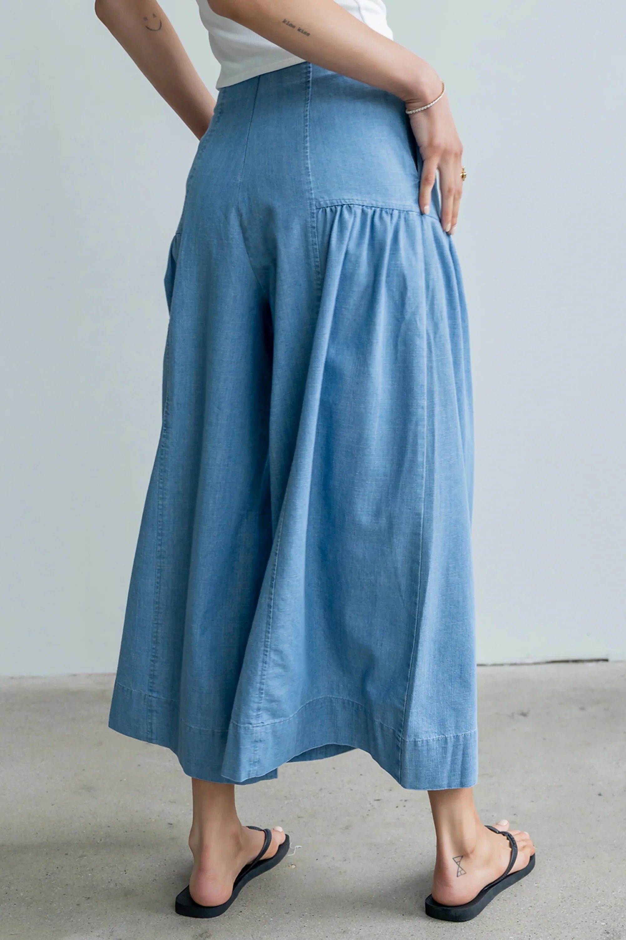 Kali Cropped Wide Leg Pants