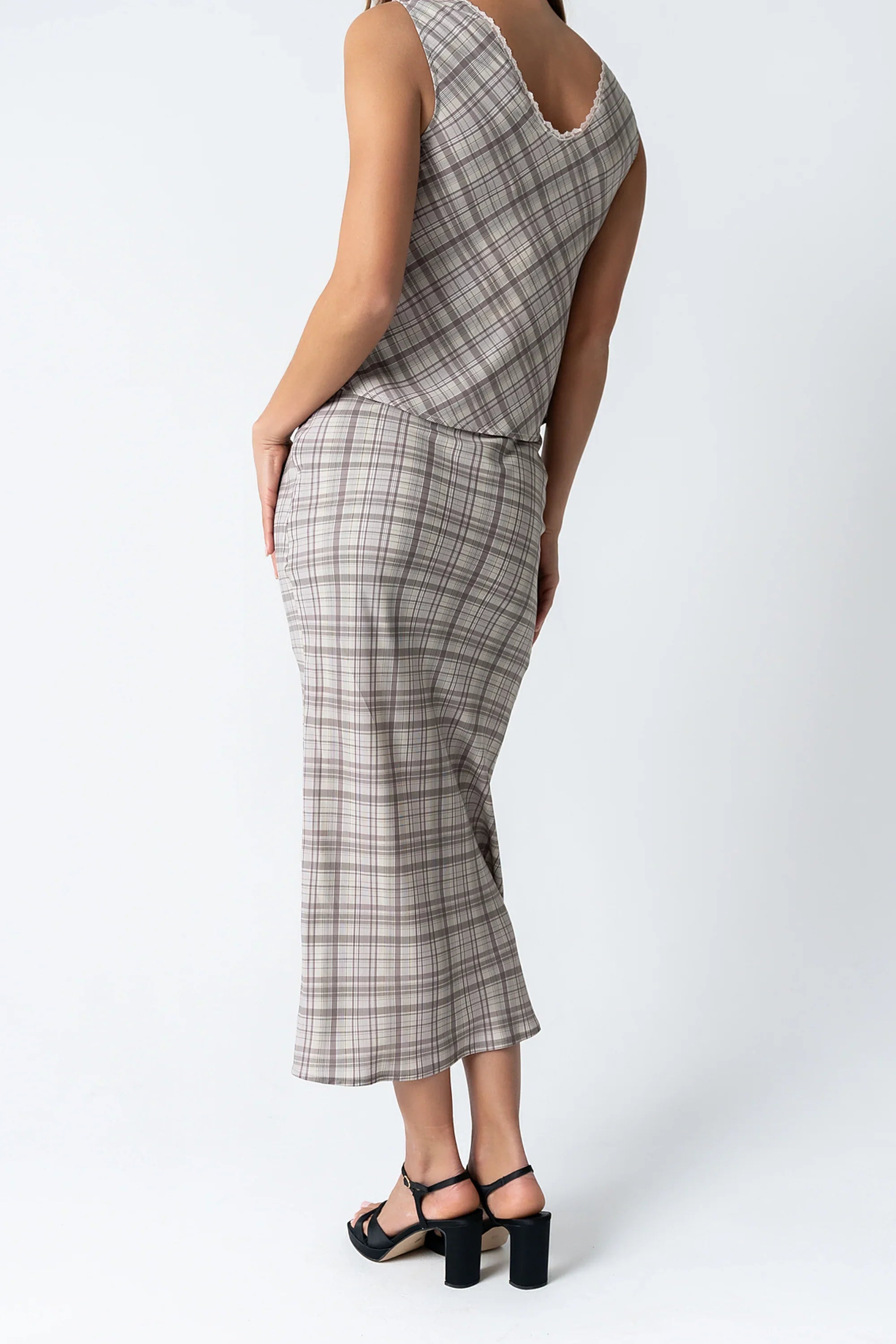 Jenna Plaid Maxi Skirt in Beige