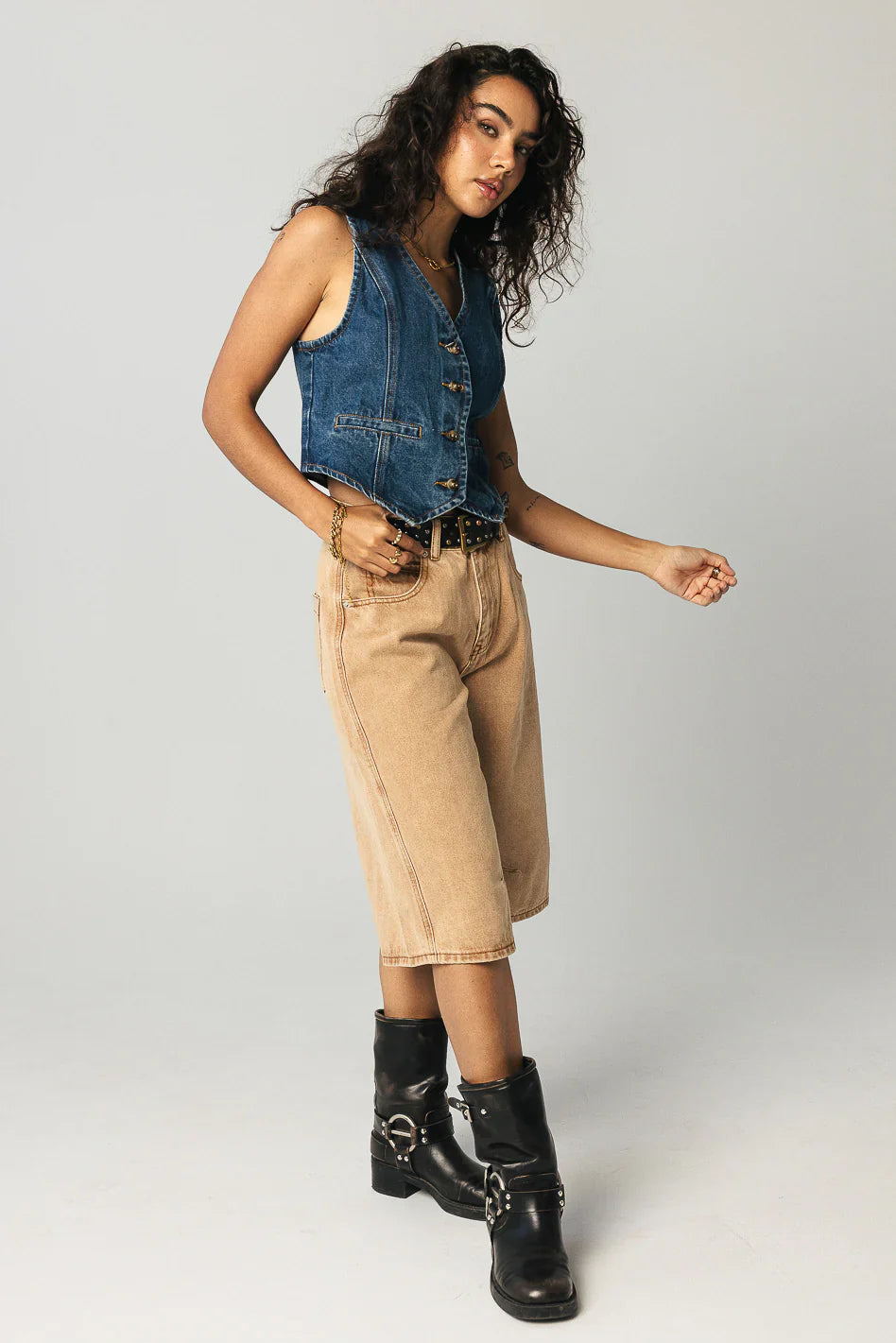 Alden Bermuda Shorts in Rust