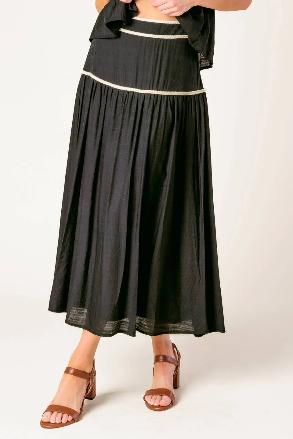 DIVIDE AND CONTOUR TOP SKIRT SET BLACK