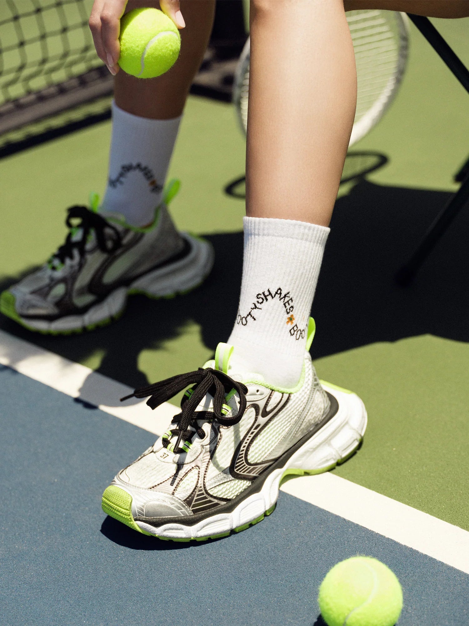 Booty Shakes Sporty Grip Crew