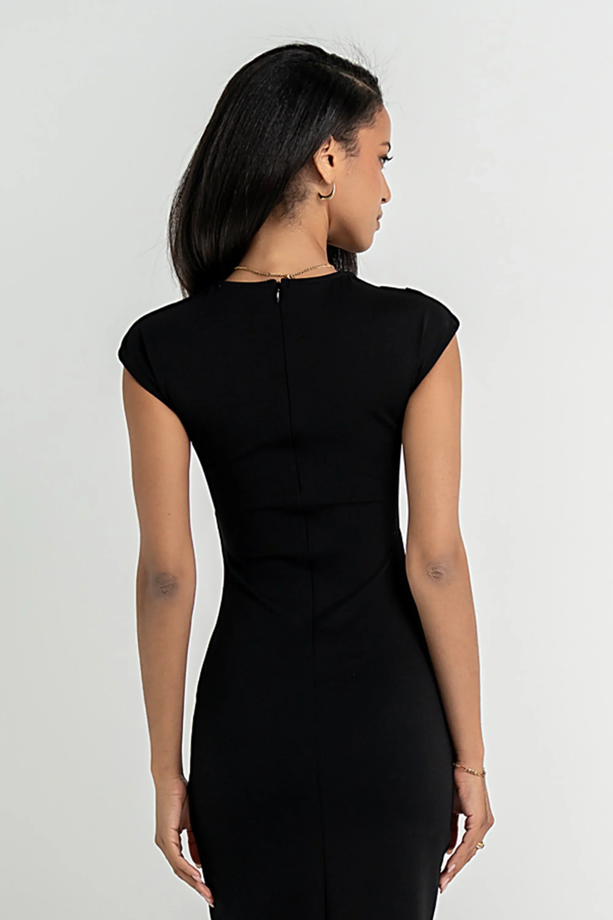 Ivy Fitted Midi Dress in Black