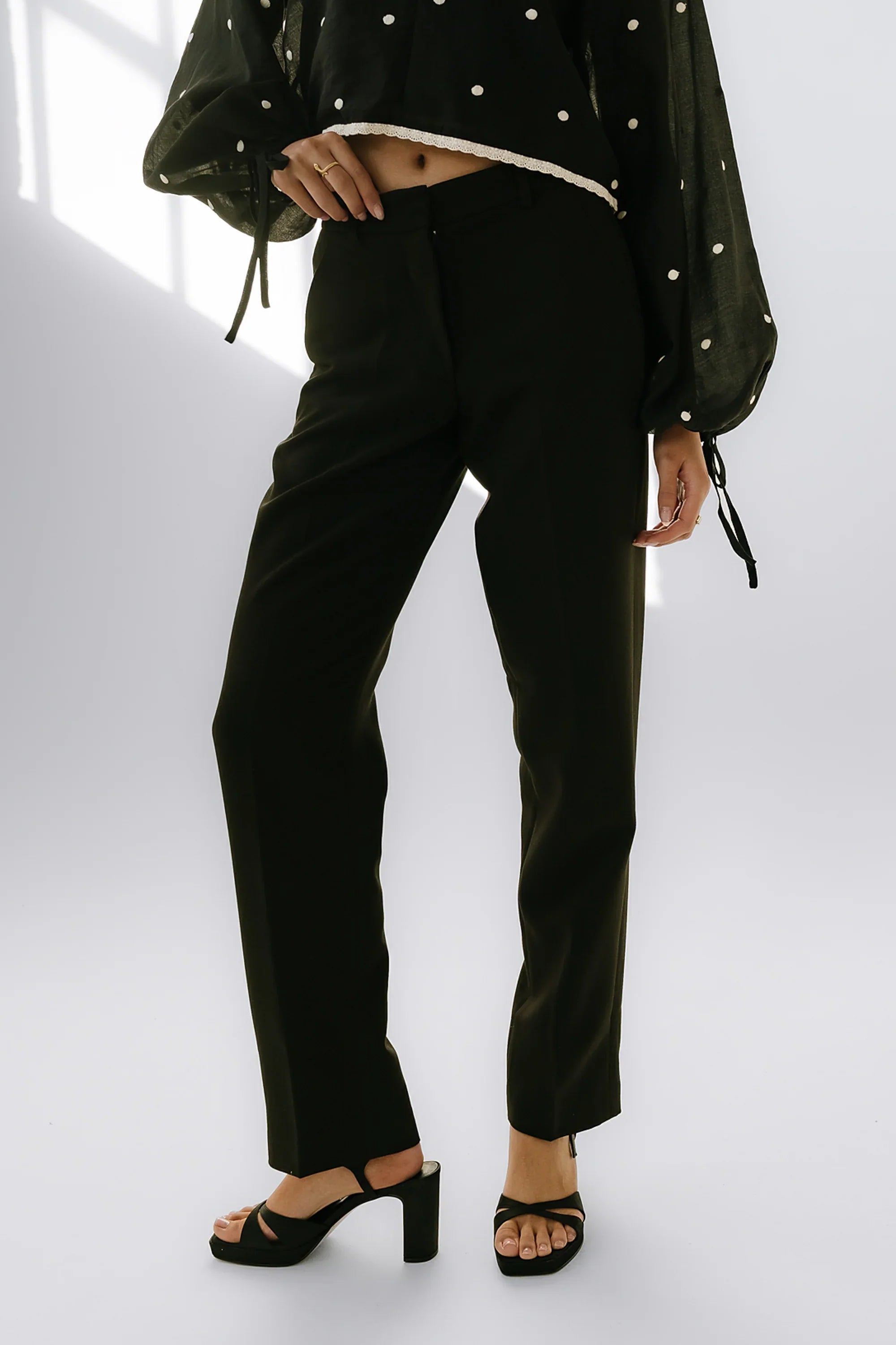 Mitchel Straight Leg Trouser in Black