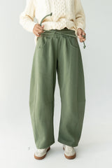 Maribel Barrel Sweatpants in Green