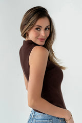 Rika Ribbed Top in Brown
