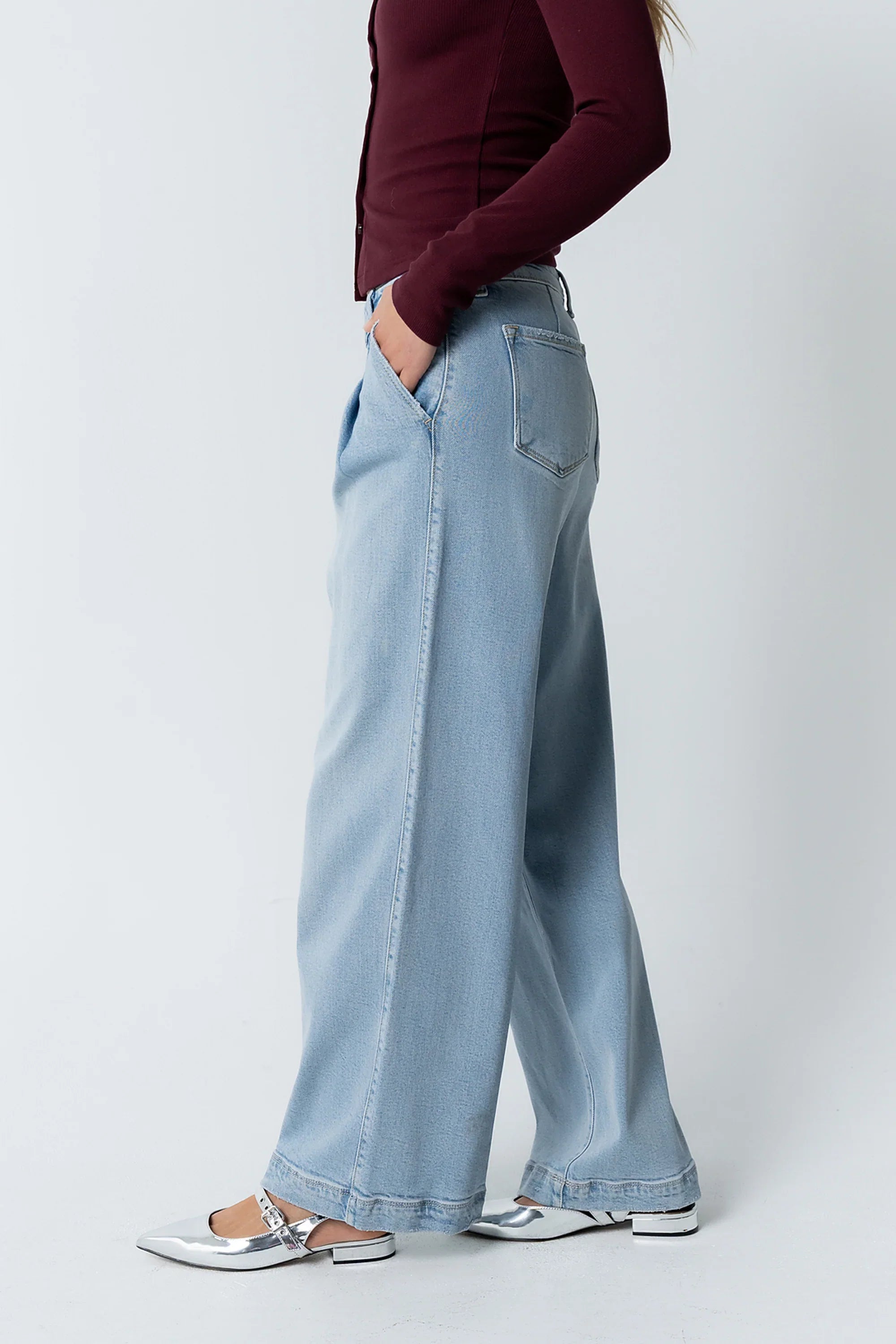 Stella Pleated Baggy Jeans