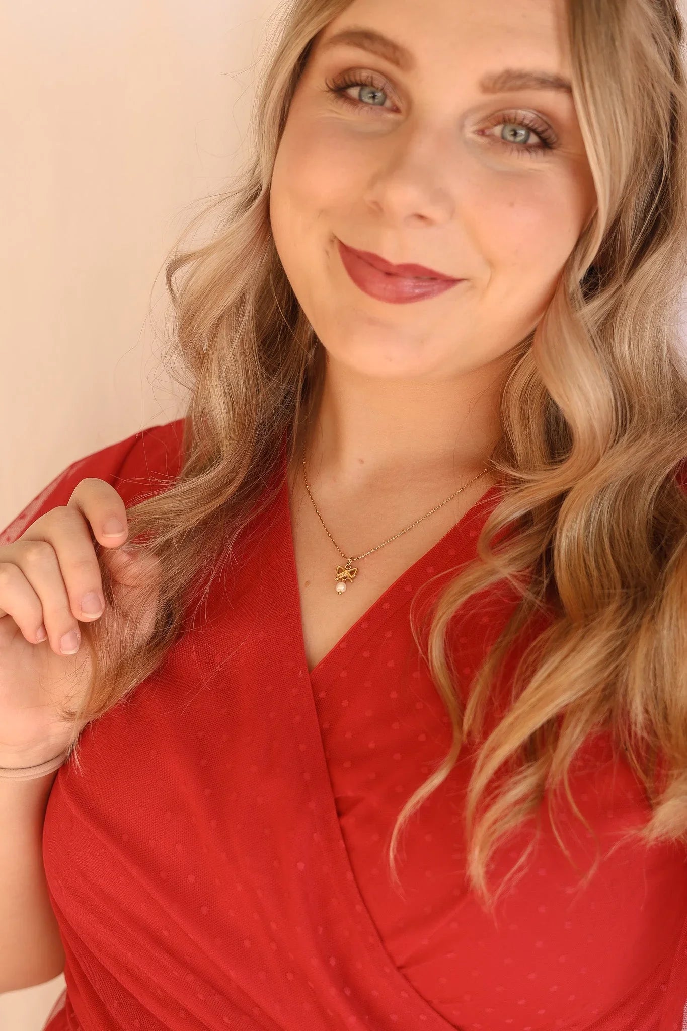 Jane Bow Pearl Necklace