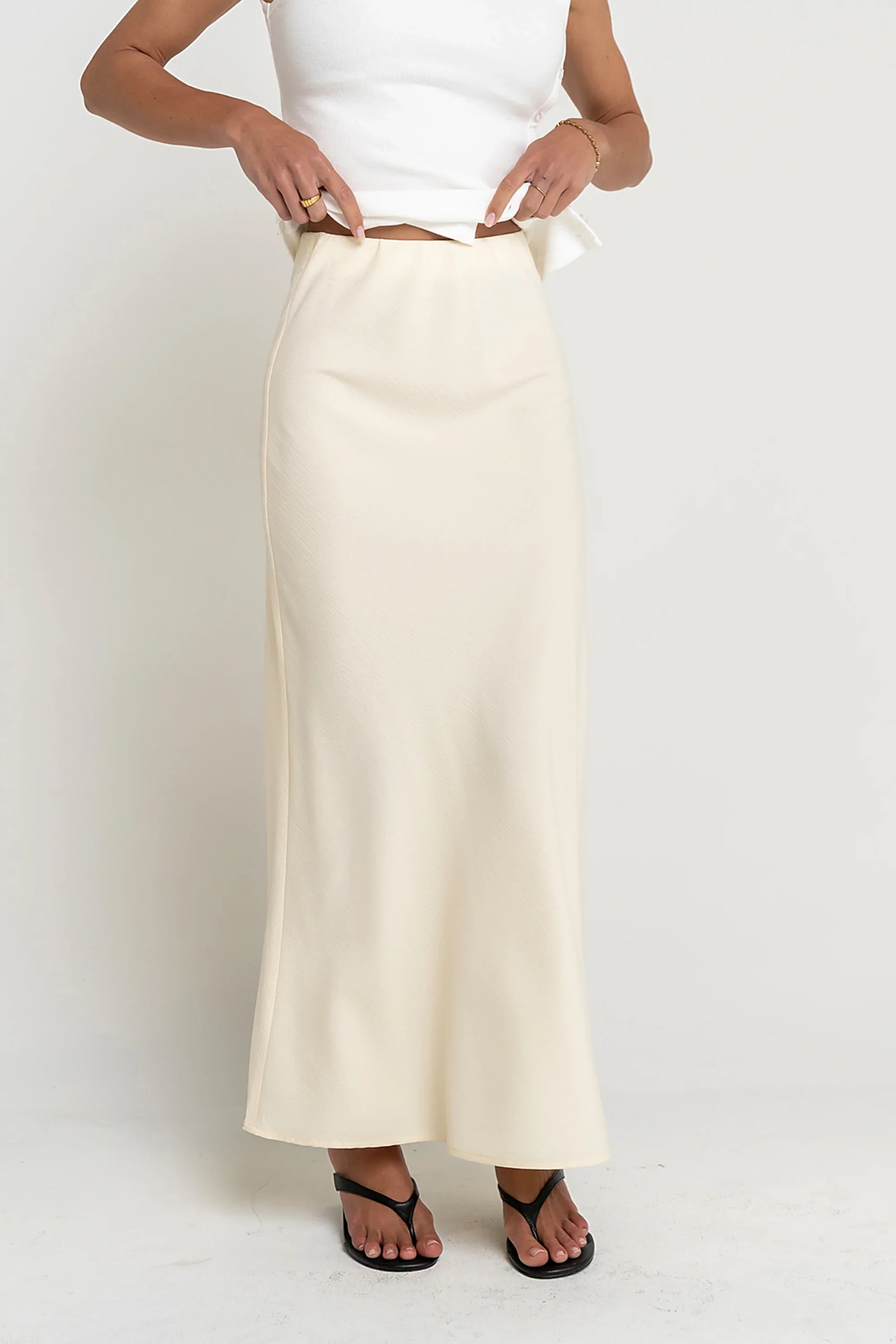 Ashlyn Textured Maxi Skirt in Natural
