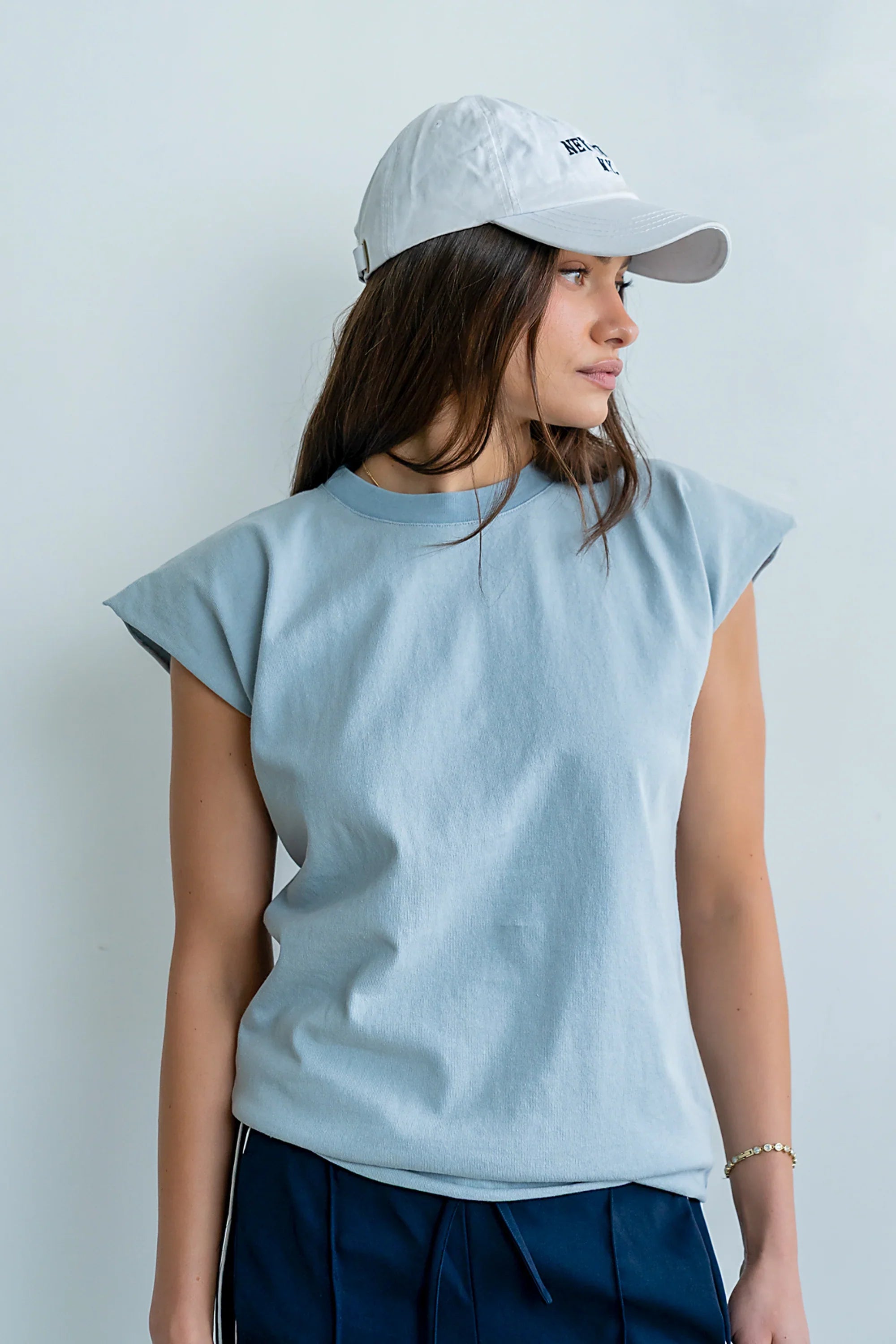 Vinnie Muscle Tee in Blue