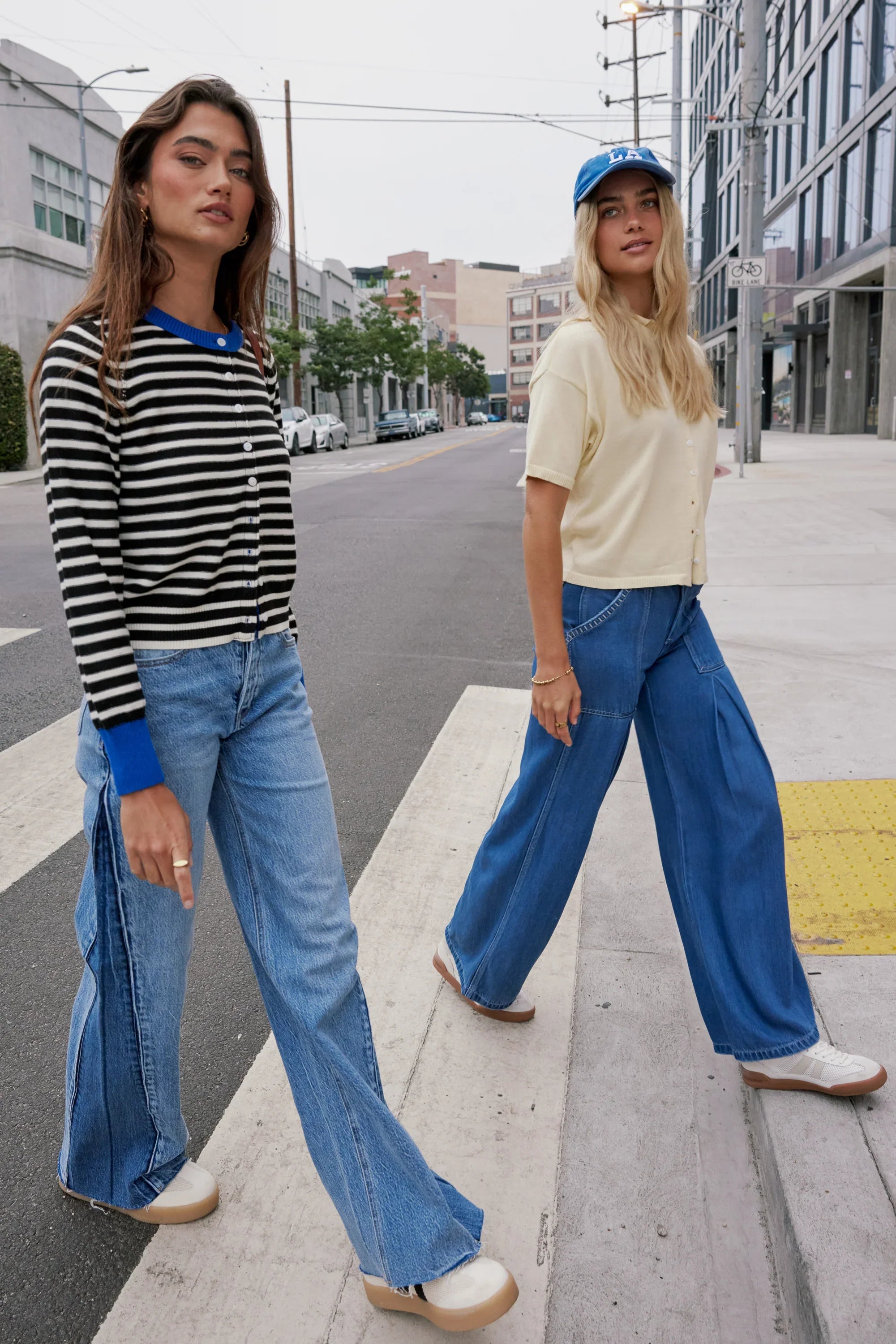 Sofia Contrast Wide Leg Jeans