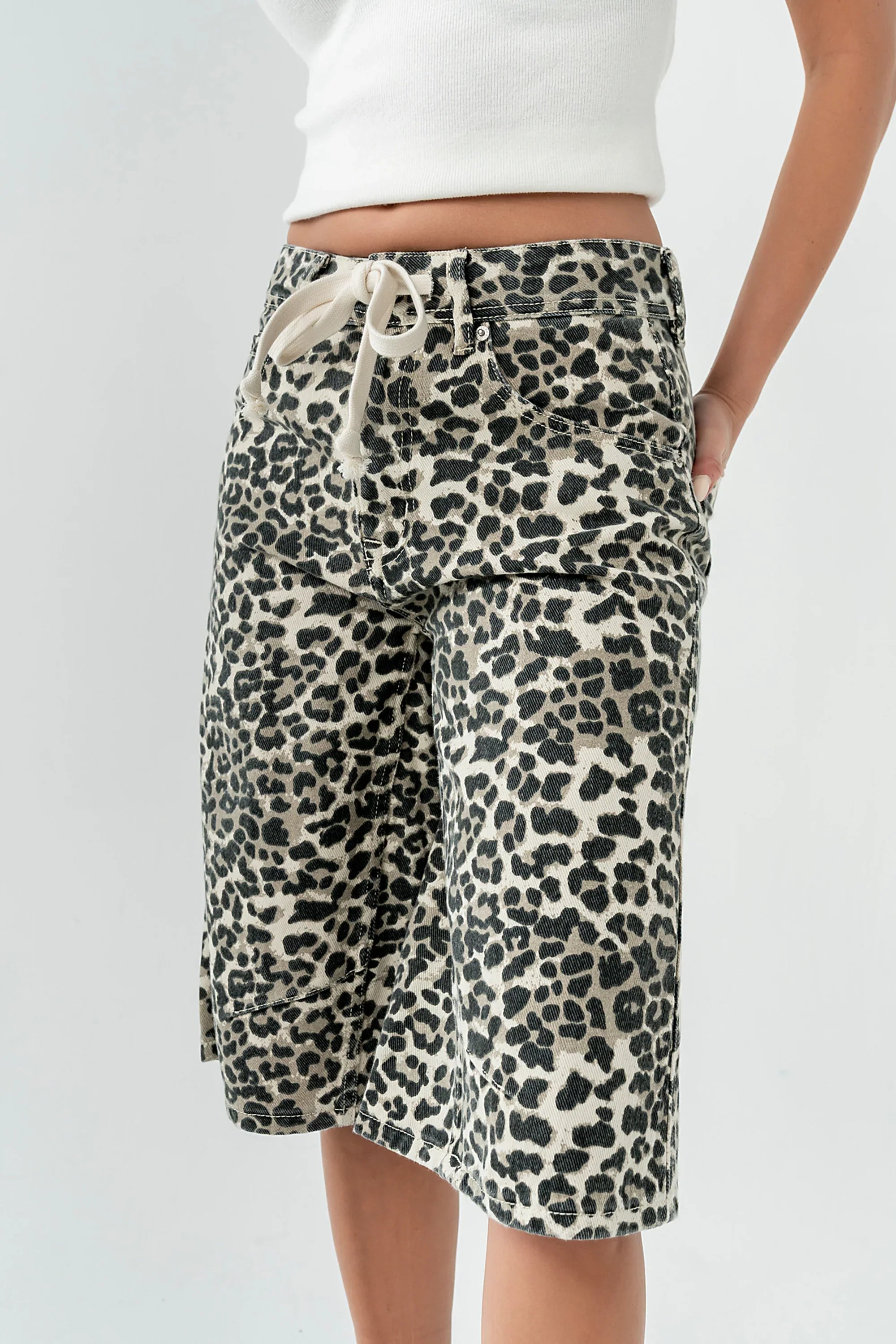 Briggs Leopard Barrel Jorts
