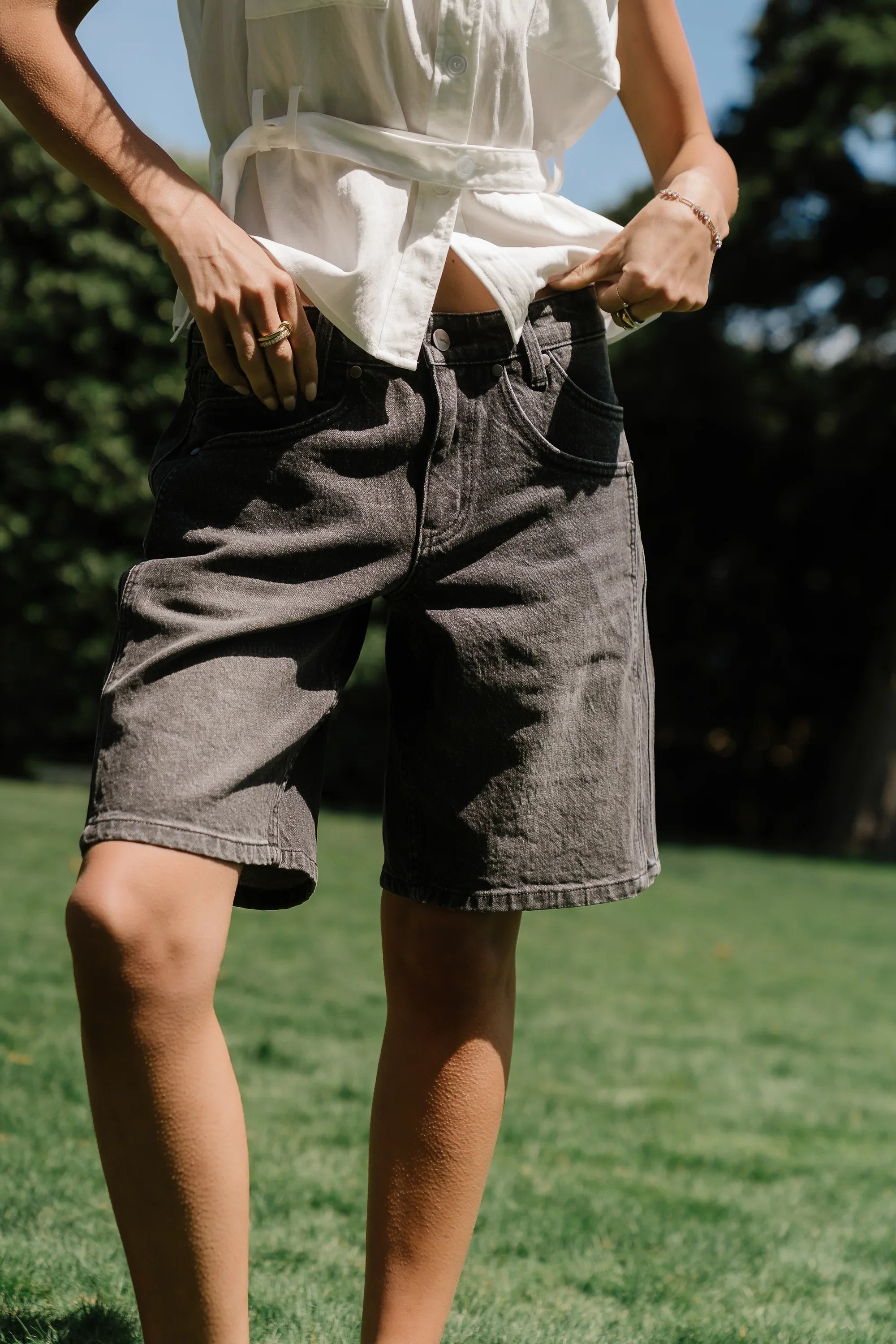 Kaydence Bermuda Shorts in Washed Black