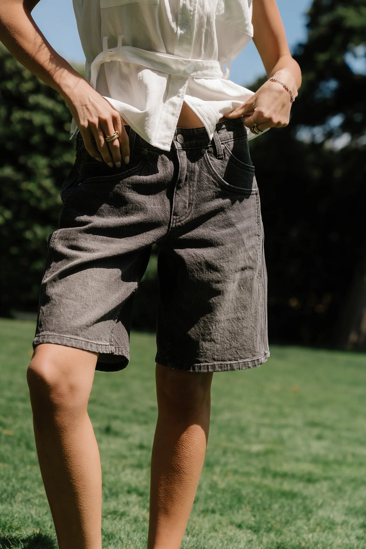 Kaydence Bermuda Shorts in Washed Black