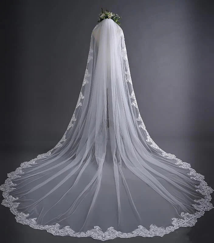 Spanish Vintage Inspired Cathedral Mantilla Veil