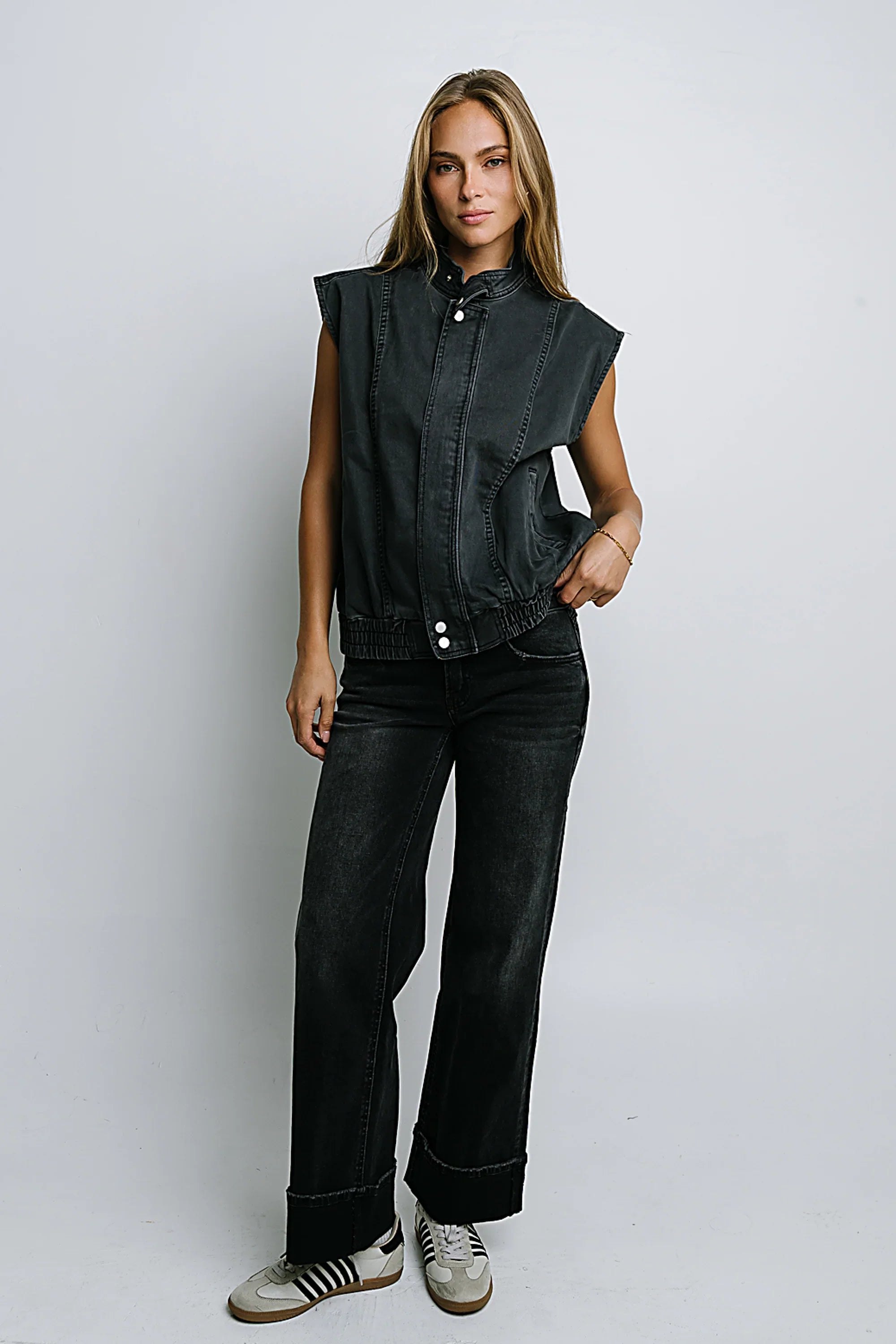 Marcia Cuffed Baggy Jeans in Faded Black