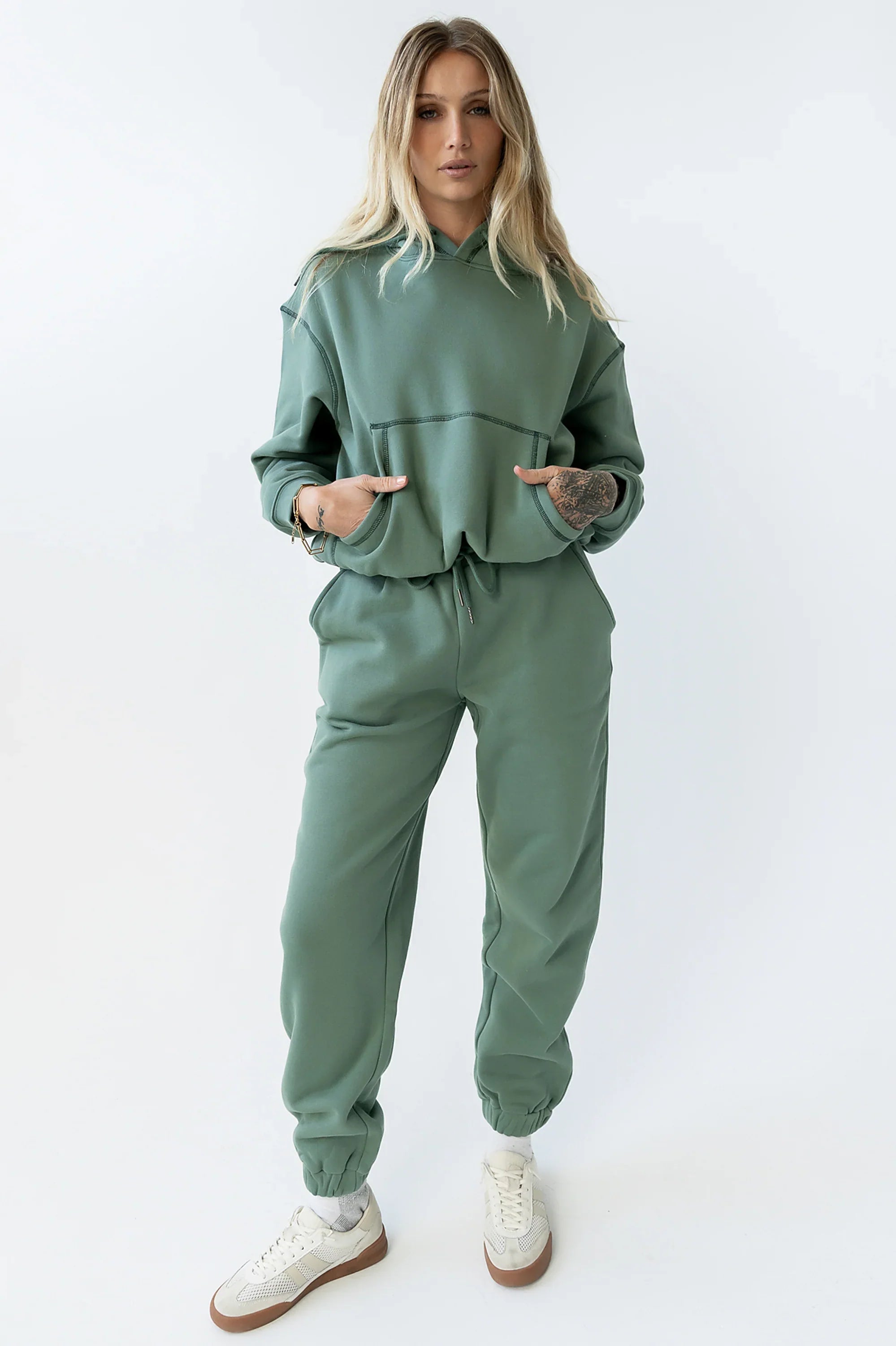 Mozie Contrast Sweatshirt in Teal