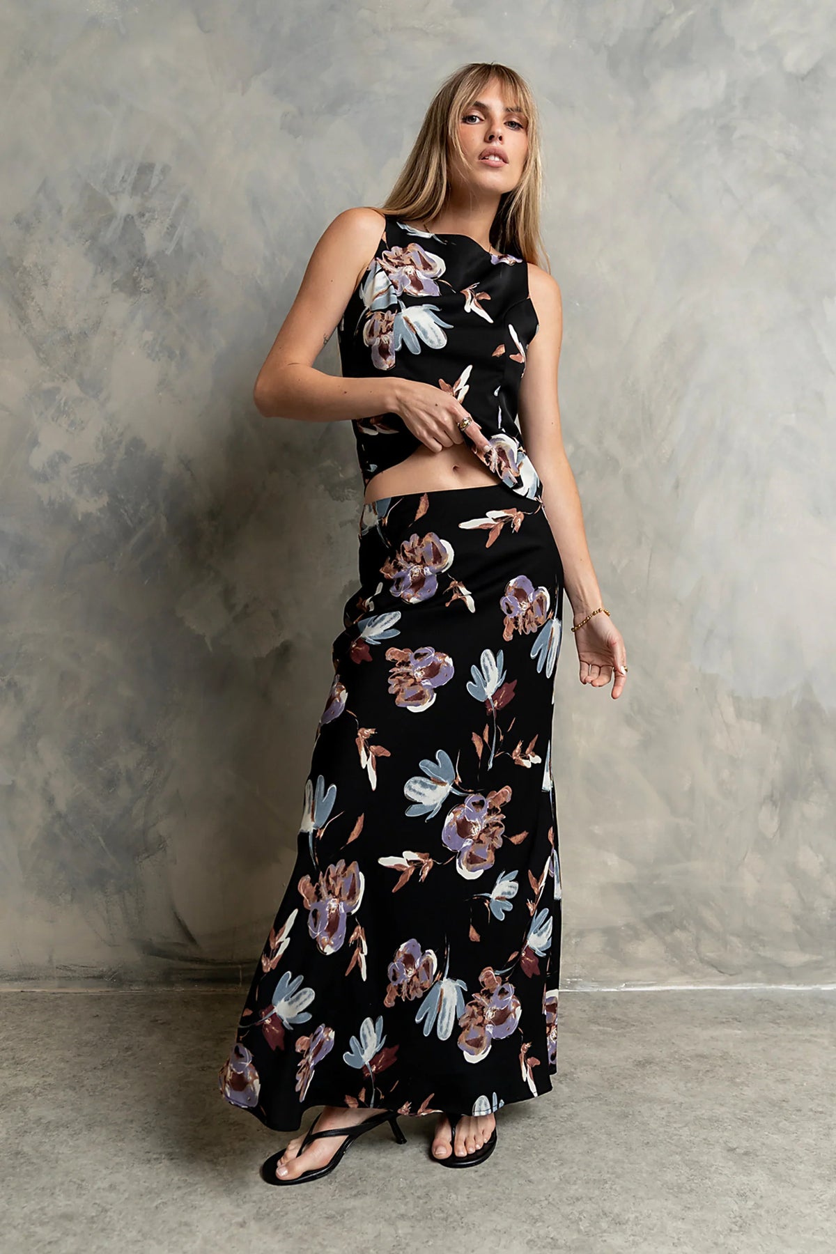 Eden Floral Midi Skirt in Black