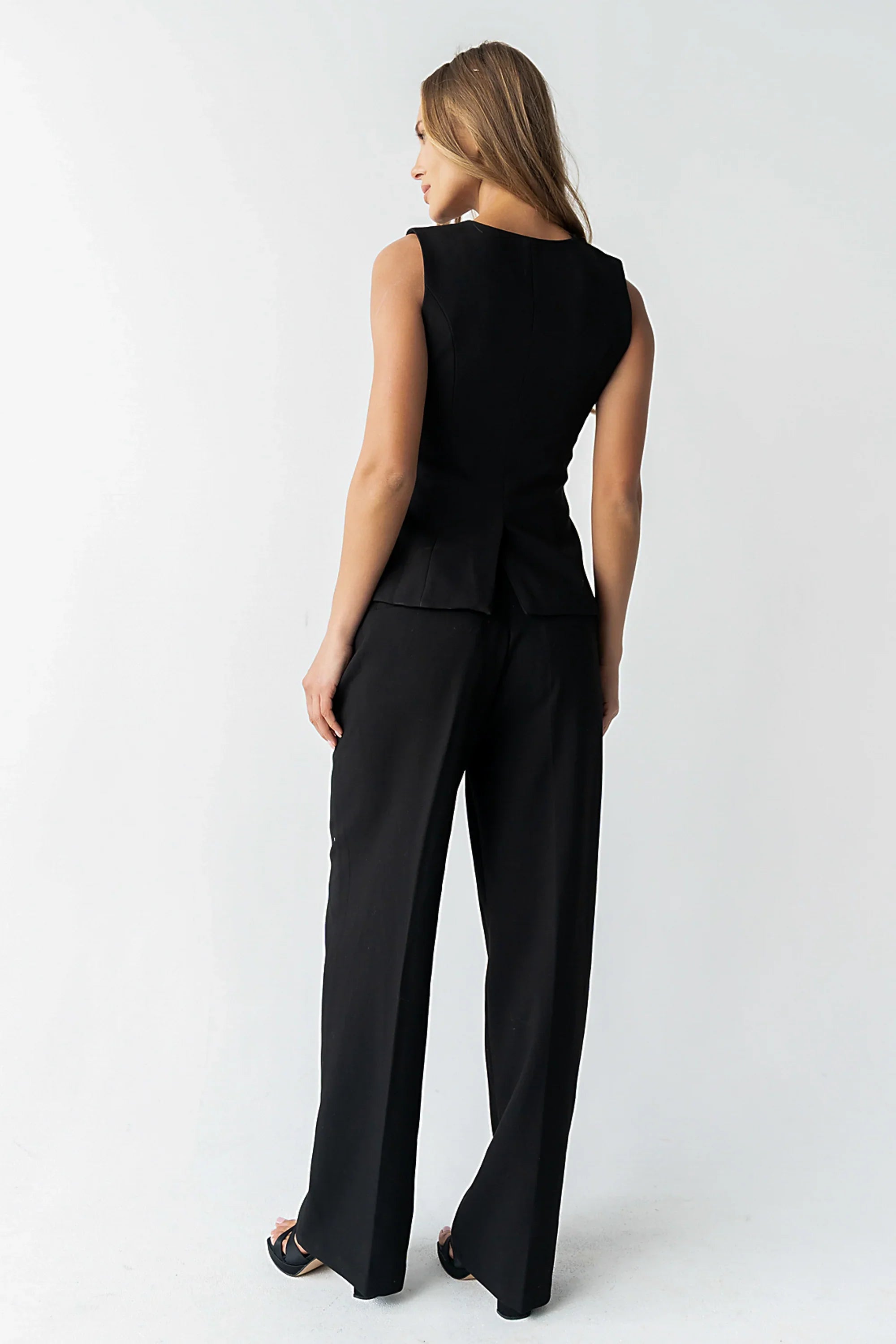 Carrie Button Up Vest in Black
