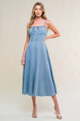 FESTIVAL DAYS FRONT TIE DENIM MIDI DRESS