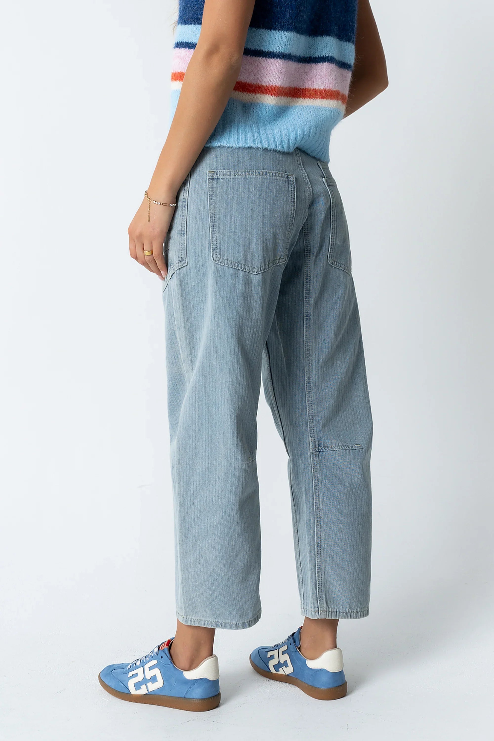 Jocelyn Barrel Jeans in Light Wash