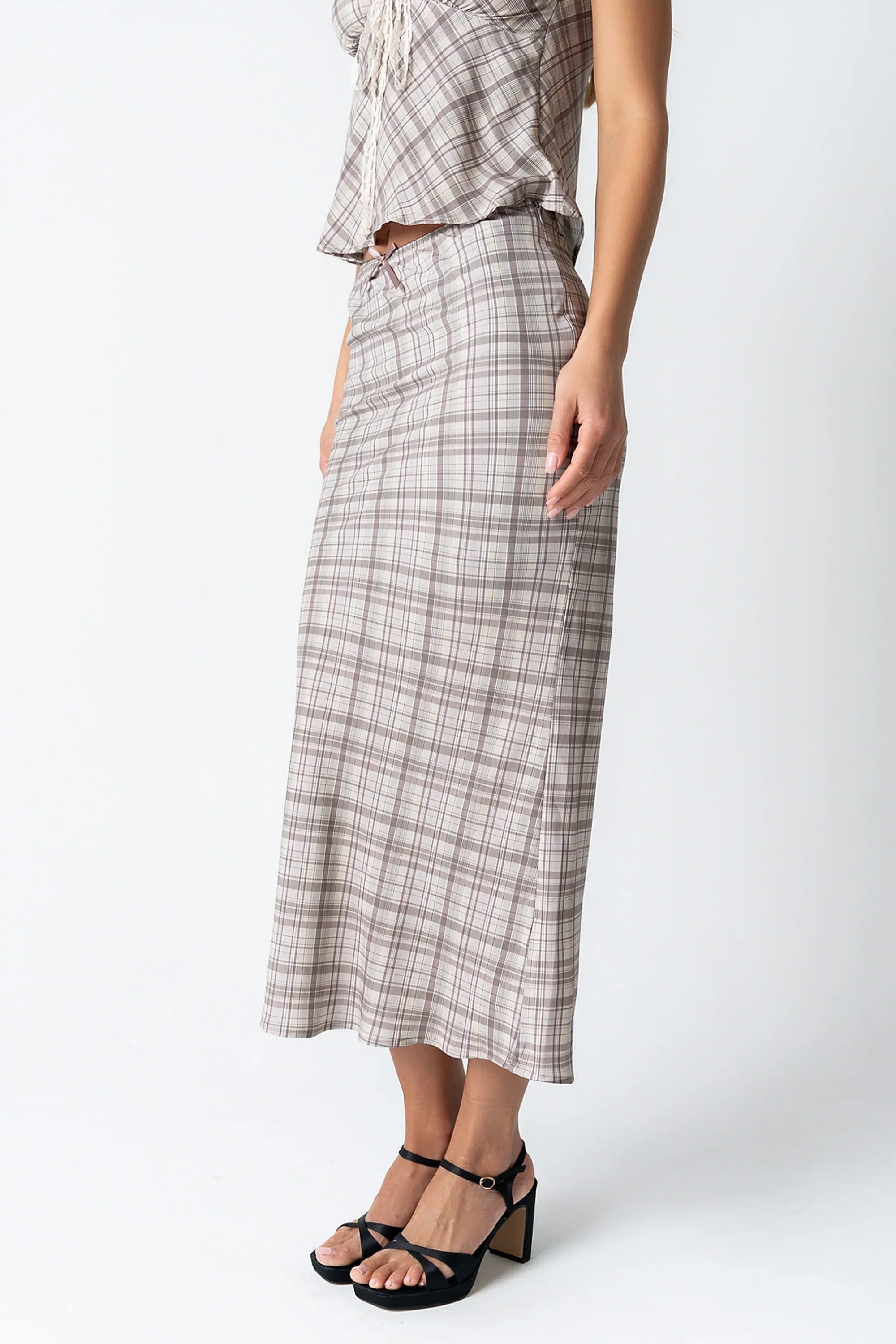 Jenna Plaid Maxi Skirt in Beige